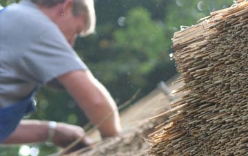 professional Rolleston On Dove thatchers